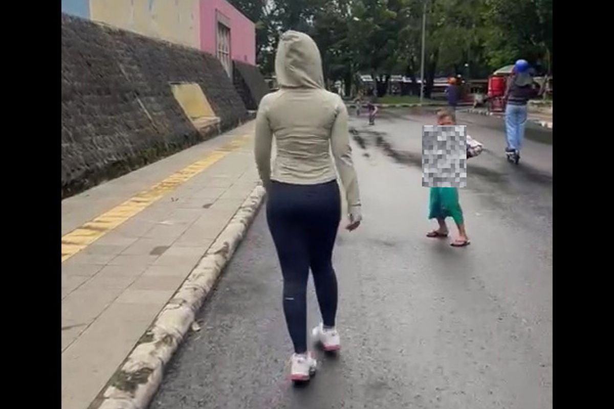Viral Video 3 Anak Kecil Pamerkan Alat Kelamin di GOR Purbalingga, Sang Ibu  Sebut Anaknya Disuruh Seseorang Halaman all - Kompas.com
