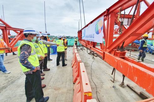 Jembatan Ikon Bandara Internasional Soekarno-Hatta Tembus Topping Off