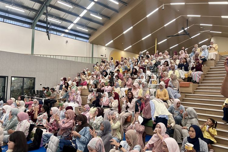 Suasana dalam acara Wardah Youth Ambassador batch 4 di Paragon Community Hub, Jakarta Selatan, Sabtu (13/9/2025).