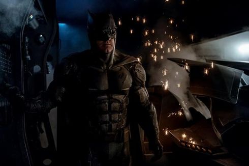 Zack Snyder Pamerkan Kostum Terbaru Batman 
