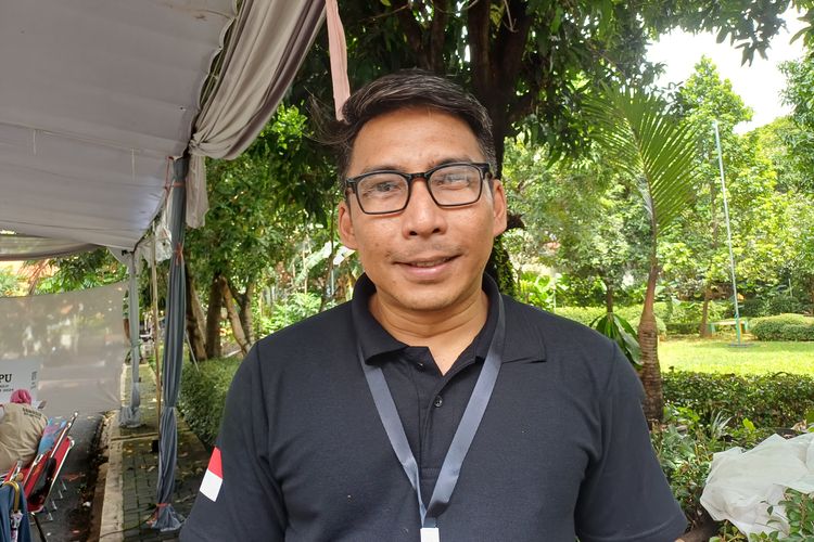 Ketua TPS 051, Pondok Pinang, Jakarta Selatan, tempat kediaman Ahmad Dhani, Rabu (14/2/2024)