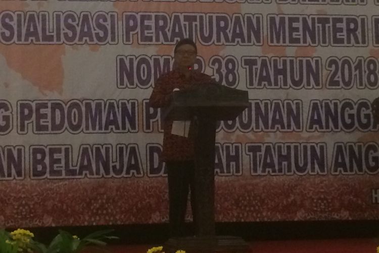 Menteri Dalam Negeri Tjahyo Kumolo saat memberikan pengarahan kepada Rakor Ditjen Bina Keuangan Daerah dan Sosialisasi tentang Pedoman Penyusunan APBD, di Hotel Grand Sahid Jaya, Jakarta, Kamis (24/5/2018).