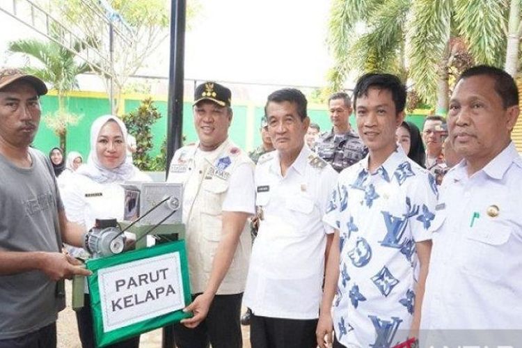 Pemerintah Kabupaten Konawe Utara Beri Bantuan Stimulan untuk Ratusan UMKM.