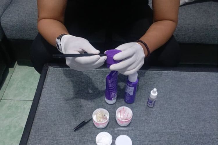 Petugas Koperasi Lapas Banyuwangi Selundupkan Sabu di Wadah Skincare