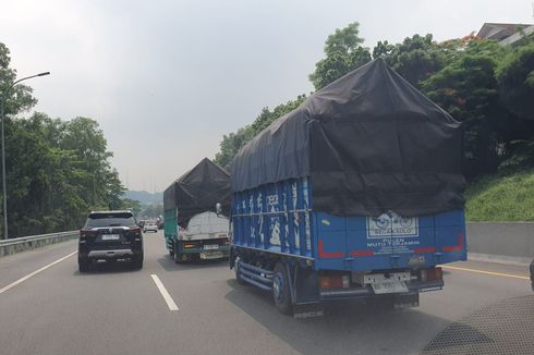 Tol Trans-Jawa Sampai Semarang Padat Merayap, Banyak Truk Tak Kuat Nanjak
