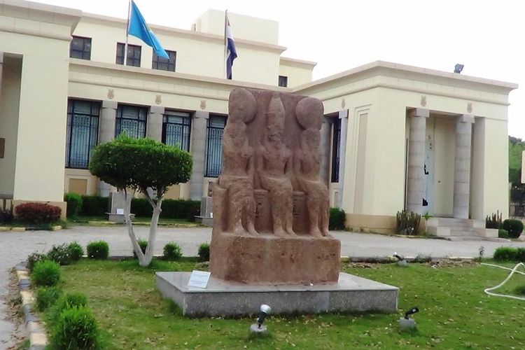 Tempat wisata bernama Ismailia Museum di Kota Ismailia, Mesir yang lokasinya dekat dengan Terusan Suez (Mustafa Marie - https://www.egypttoday.com/).