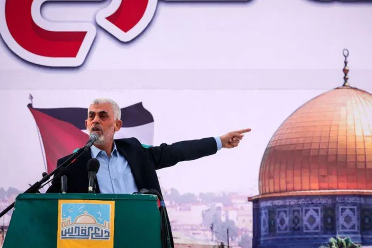 Yahya Sinwar tewas. Daftar pemimpim Hamas yang tewas dalam serangan Israel dalam dua dekade terakhir mencakup enam orang. Terbaru, Yahya Sinwar.