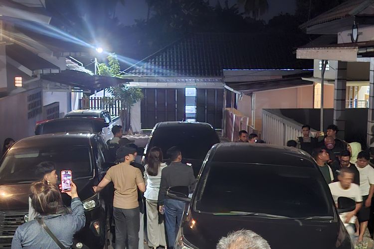 KPK Geledah Rumah Kadis PUPR Kota Bengkulu, Kasat Reskrim Bawa Mesin Hitung Uang