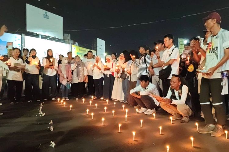Doa dan Seribu Lilin dari Lampung untuk Indonesia yang Dilanda Bencana