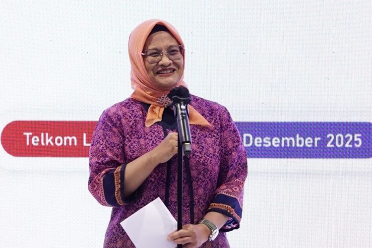 Direktur Utama Telkom Dian Siswarini.