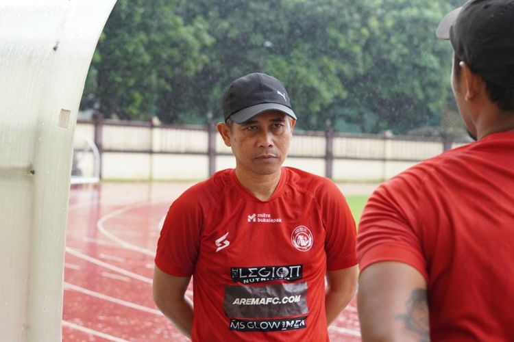 Pelatih Joko Susilo kembali menangani Arema FC mulai pekan ke-29 Liga 1 2022-2023.