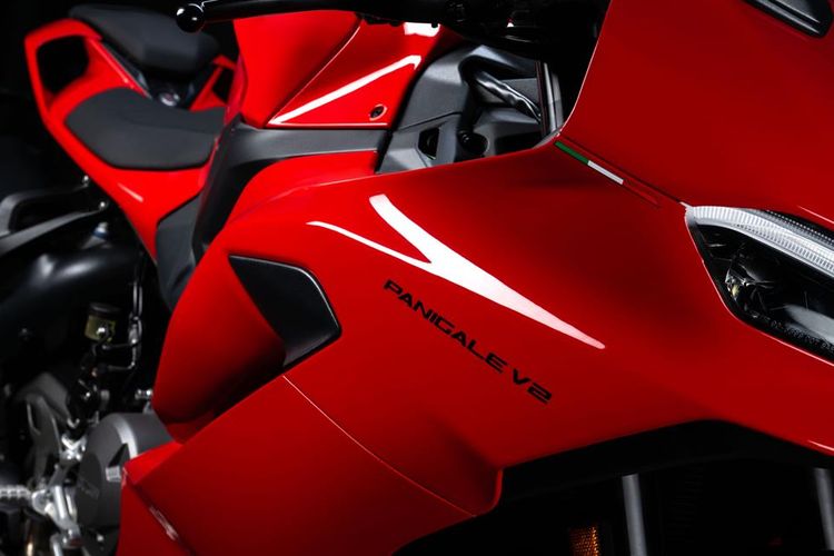 Ducati Panigale V2 terbaru