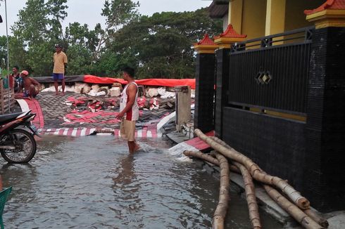 Air Luapan Kali Lamong Surut, Warga Harap Tanggul Jebol Segera Diperbaiki