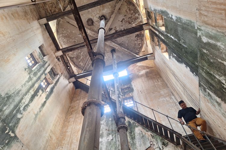 Kondisi dalam Menara Air di Manggarai, Jakarta Selatan. Minggu (14/9/2025).