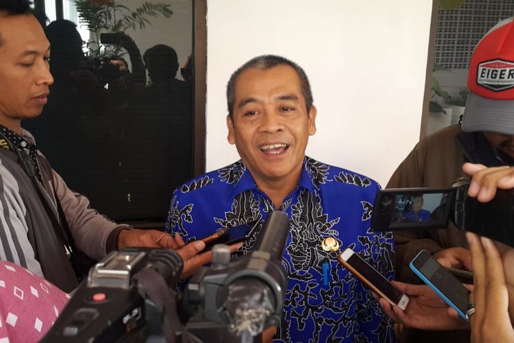 Wakil Wali Kota Madiun Armaya menyampaikan alasannya mengundurkan diri dari jabatannya lantaran maju sebagai caleg DPRD Kota Madiun pada pileg 2019, Jumat (3/8/2018). 