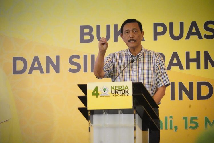 Ketua Dewan Penasihat Partai Golkar Luhut Binsar Pandjaitan  saat menyampaikan arahan dalam dalam acara Buka Puasa Bersama dan Silahturahmi Partai Golkar se-Indonesia di Hotel Mulia, Badung, Bali, pada Jumat (15/3/2024). /Sok. Humas Partai Golkar