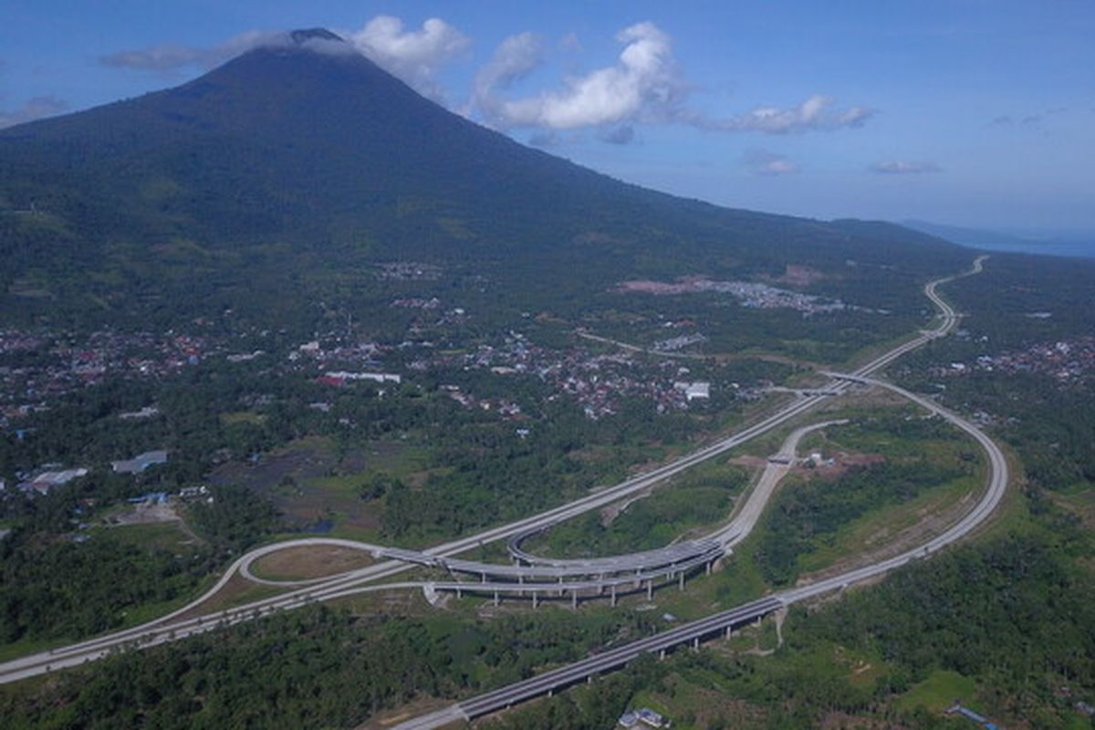 Jalan Tol Manado-Bitung