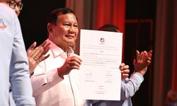 Prabowo Terima Dukungan Relawan Pedagang Indonesia Maju