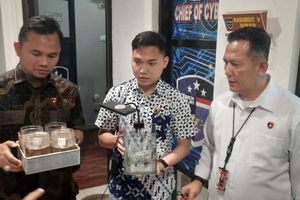 Live TikTok Judi Ikan Cupang, Pasangan Suami-Istri Ditangkap Polda Sumsel