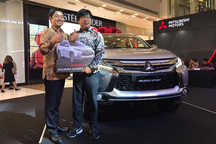 Konsumen Mitsubishi asal Kendal berhak memenangkan satu unit Pajero Sport dalam program Gebyar Hadiah Akhir Tahun.