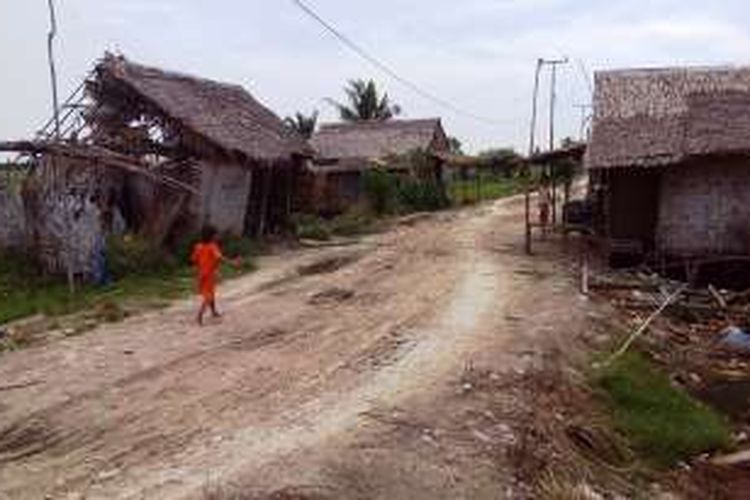 Salah satu sudut Dusun XV Karondak, miskin dan kumuh...
