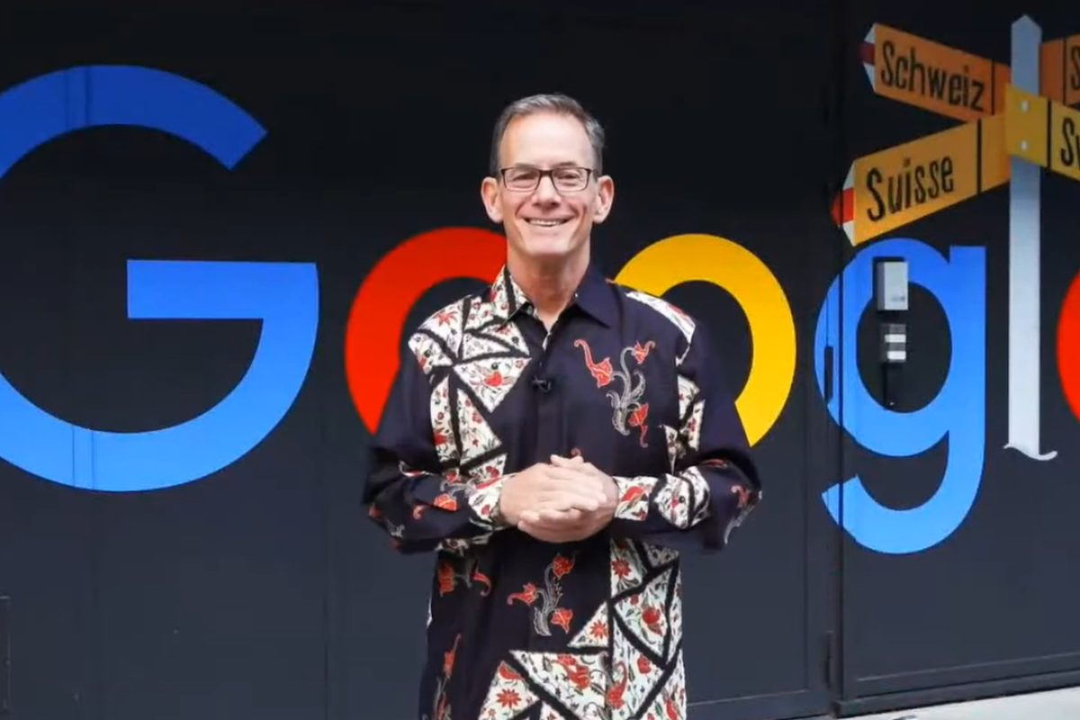 Education Program Lead Google wilayah Asia-Pasifik William Florance saat memberikan sambutan dalam agenda kelulusan program ?Bangkit 2021? dalam kanal YouTube Ditjen Dikti, Kamis (15/7/2021).