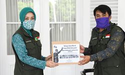 Terdampak Covid-19, Guru Ngaji di Jabar Dapat Paket Sembako 