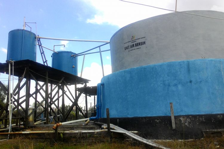 Yapenmas, yayasan milik warga Sanipah di Samboja, Kukar, mengembangkan 4 sumur dalam dan pengolahan air bersih. Usaha mereka kini mengairi 700 lebih rumah tangga di Sanipah. Ini gerakan warga lantaran gemas tidak adanya layanan air bersih. 