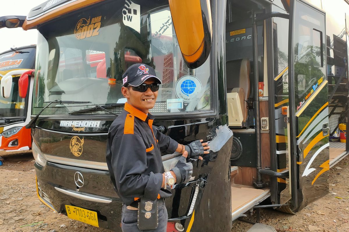 Moko Marquez, sopir bus AKAP PO Mahendra Transport Indonesia