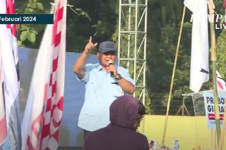 Calon presiden nomor urut 2 Prabowo Subianto saat kampanye di Deli Serdang, Sumut, Rabu (7/2/2024).