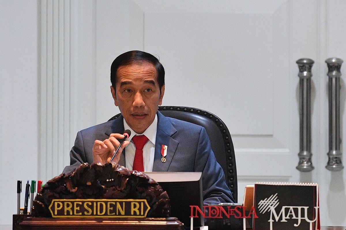 Presiden Joko Widodo memimpin rapat terbatas di Kantor Presiden, Jakarta, Rabu (26/2/2020). Rapat kabinet tersebut membahas perpindahan Ibu Kota Negara. ANTARA FOTO/Sigid Kurniawan/ama.