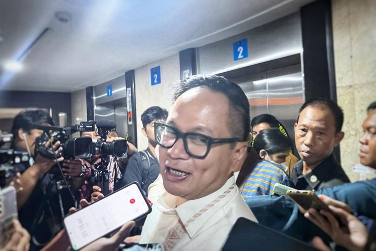 Wakil Menteri BUMN Kartika Wirjoatmodjo saat ditemui di Kantor Kemenko Marves, Jakarta, Selasa (31/10/2023). 