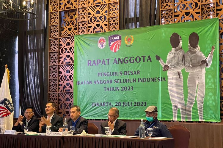 Rapat anggota PB IKASI yang berlangsung untuk membahas persiapan Pra Pekan Olahraga Nasional (PON) 2024 yang berlangsung pada 30 Agustus hingga 6 September 2023 mendatang di Banten.