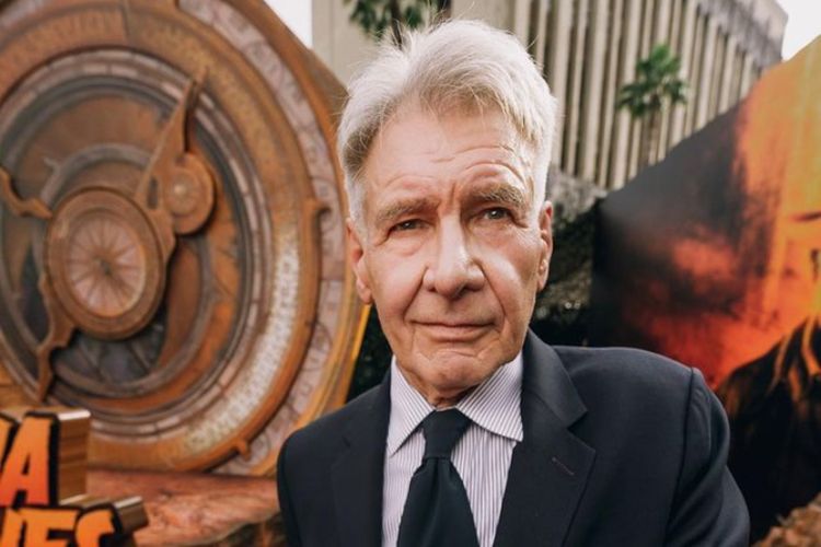 Harrison Ford saat penayangan perdana film Indiana Jones and the Dial of Destiny di Festival Film Cannes pada Mei 2023.