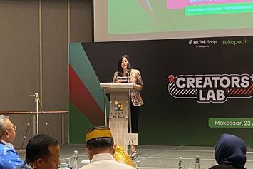 Tokopedia-TikTok Gaet Ibu-Ibu di Makassar Hasilkan Uang dari Rumah 