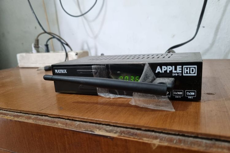 Set Top Box (STB) milik salah seorang warga Parungpanjang