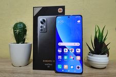 Lebih Dekat dengan Xiaomi 12 yang Ringkas dan Pas di Tangan