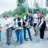 Jaga Komitmen ESG, BRI Insurance Lepas Ratusan Tukik di Pulau Anak Karas