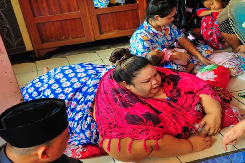 Diperlukan 20 Relawan untuk Mengevakuasi Titin, Penderita Obesitas 300 Kg 