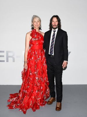 Aktor Keanu Reeves dan kekasihnya Alexandra Grant saat menghadiri Moca Gala 2023.
