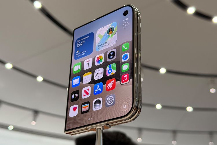 iPhone Lipat Pertama Apple Dibanderol hingga Rp 56 Juta untuk Harga AS, Jadi Tantangan Bos Baru  John Ternus