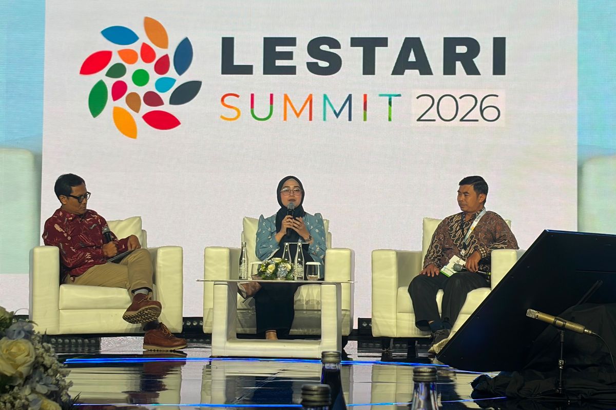 Head of Media Relations PT Astra International Tbk, Putri Permatasari hadir dalam talkshow pada gelaran Lestari Summit 2026, Rabu (22/7/2026).