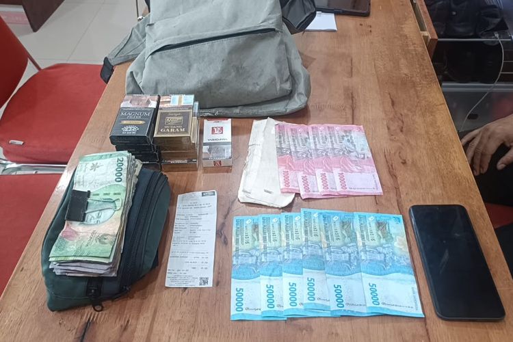 Modal Beli Uang Palsu dari Facebook, 2 Pria di Sergai Belanja Rokok di Pasar dan Berujung Ditangkap