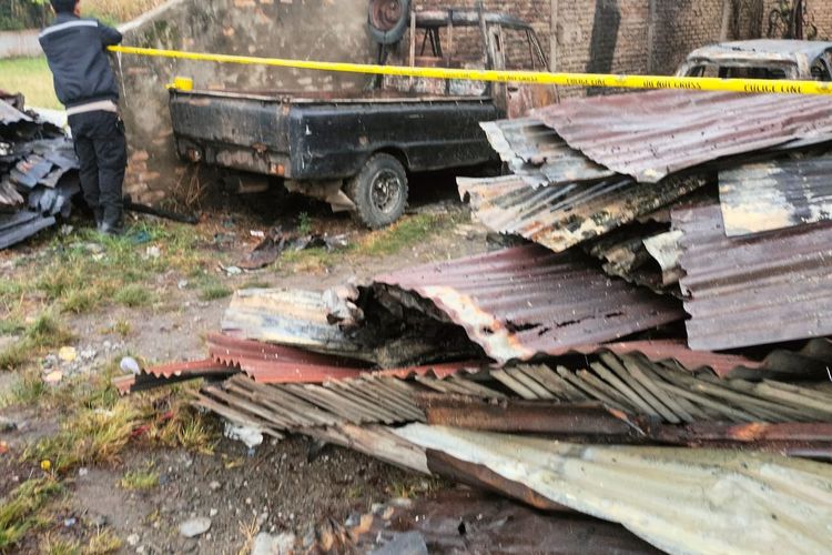 Rumah dan Gudang di Toba Terbakar, 2 Mobil Ikut Hangus