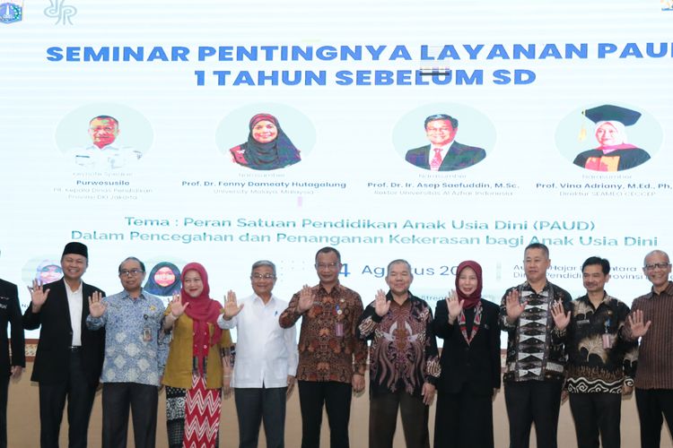 Acara seminar pentingnya layanan PAUD 1 tahun sebelum SD di Kantor Diknas DKI Jakarta, Kamis (24/8/2023).