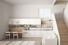 4 Ide Desain Dapur di Bawah Tangga yang Cantik dan Fungsional