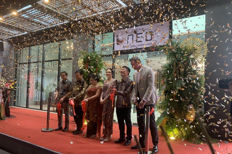 Jaringan hotel Archipelago bersama CV Bangun Lestari Parahyangan resmi membuka Hotel Neo Kota Baru Parahyangan di Jalan Panyawangan, Kabupaten Bandung Barat, Jawa Barat, Rabu (18/12/2025).