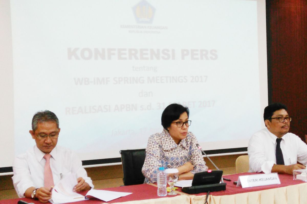 Sri Mulyani, dalam konfrensi pers, di Kantor BPPK, Kementerian Keuangan, Jakarta Senin (17/4/2017).