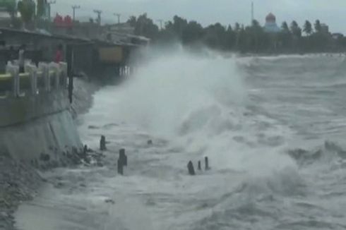 BMKG Beri Peringatan Dini Gelombang Tinggi di Samudra Hindia