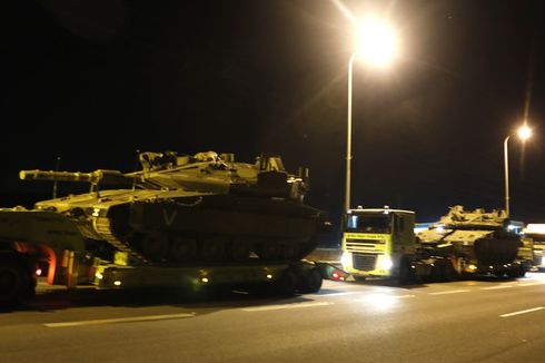 Israel Kerahkan Tank ke Perbatasan Jalur Gaza